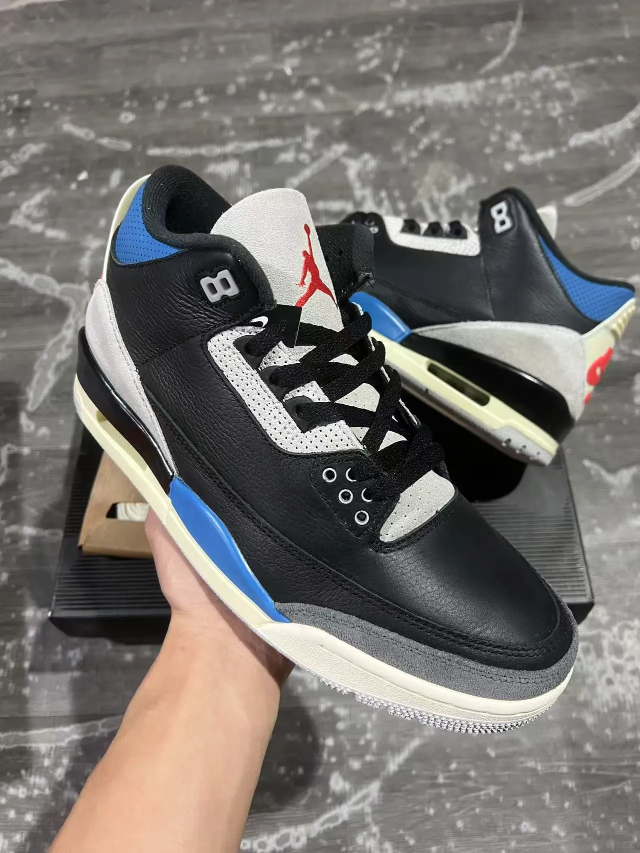 Air Jordan Black Blue High-Top Silhouette Leather And Suede Upper Basketball Shoes 2