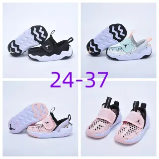 Zapatillas lifestyle Air Jordan sin cordones de malla perforada en blanco y negro