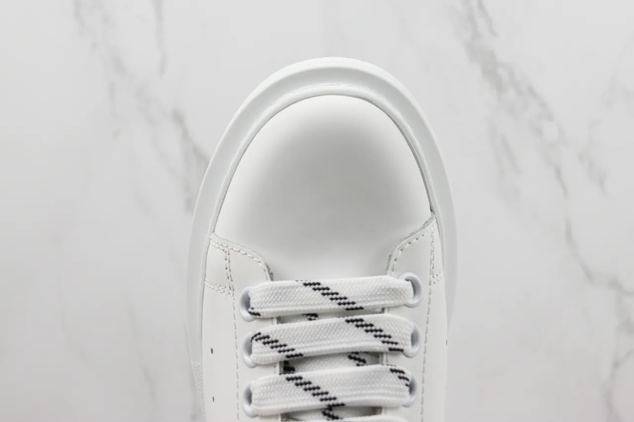 Alexander McQueen Oversized Sneaker White Black Platform Sole Smooth Leather Upper Lifestyle Sneakers 6