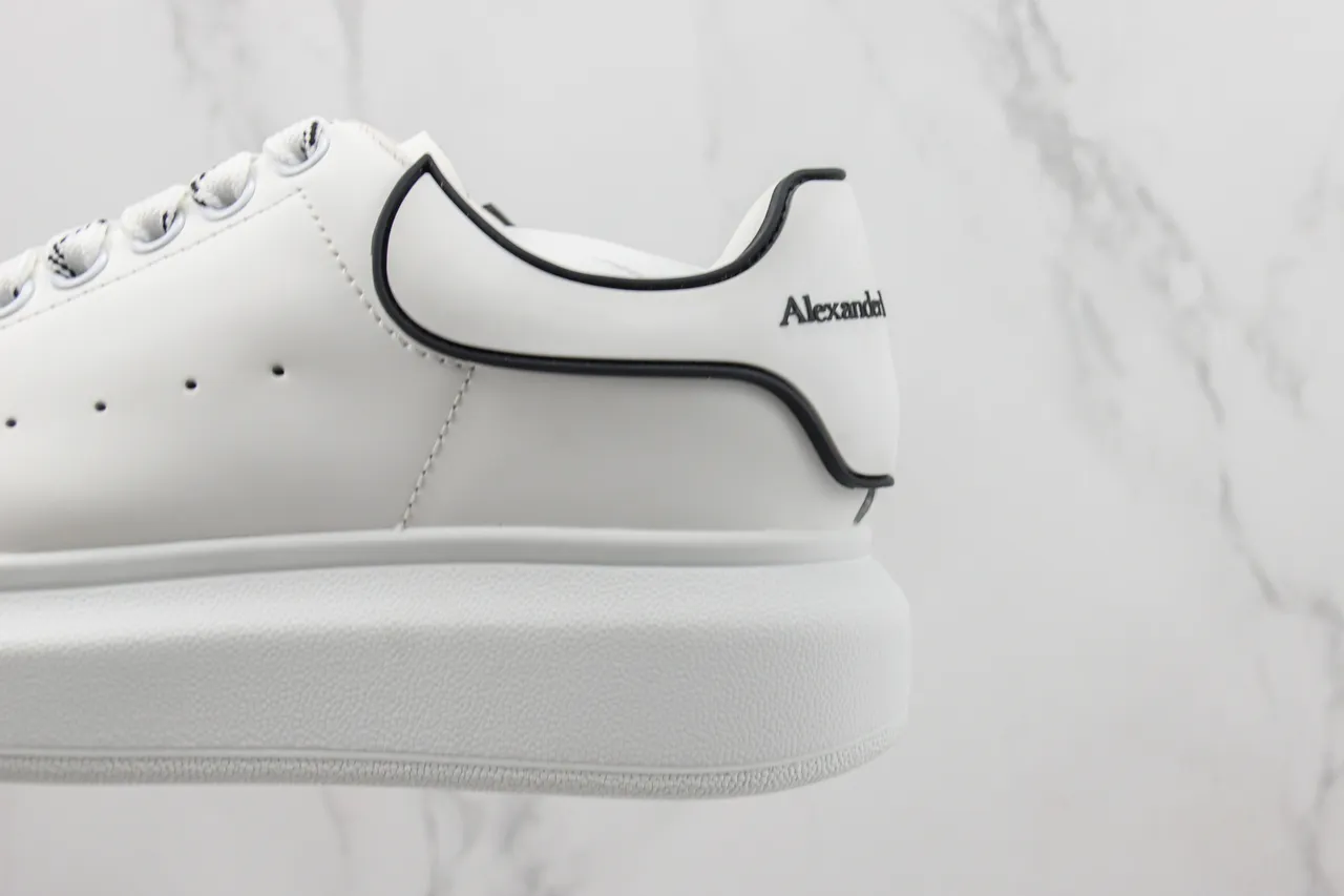 Alexander McQueen Oversized Sneaker White Black Platform Sole Smooth Leather Upper Lifestyle Sneakers 7