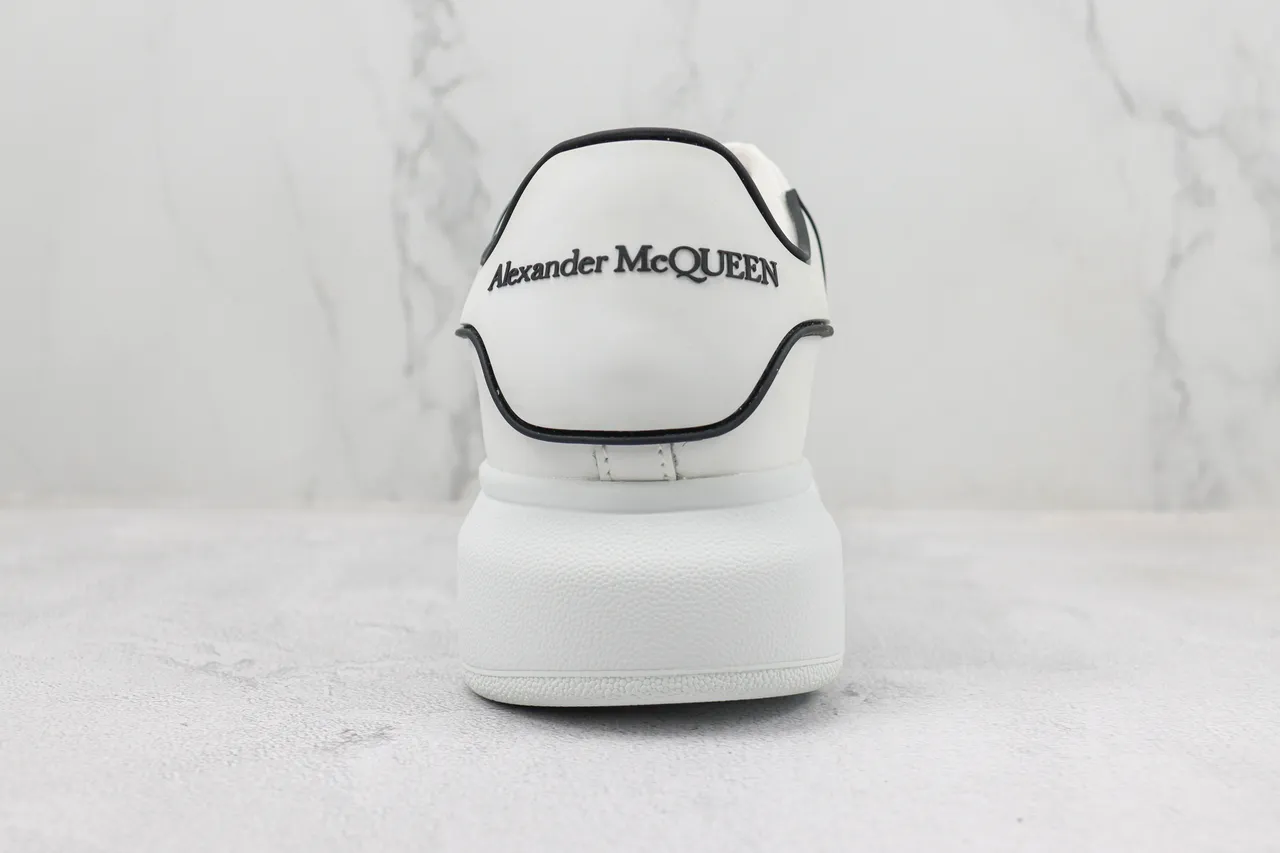 Alexander McQueen Oversized Sneaker White Black Platform Sole Smooth Leather Upper Lifestyle Sneakers 9