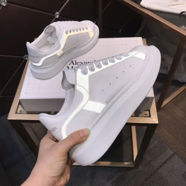 Alexander McQueen Oversized Sneaker White Yellow Platform Sole Paneled Upper Lifestyle Sneakers 5