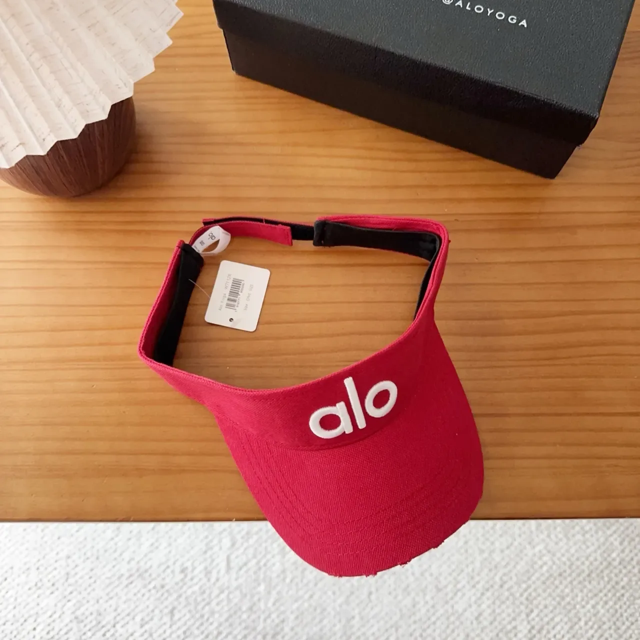 Alo Boné de beisebol logo bordado vermelho branco alça ajustável 8