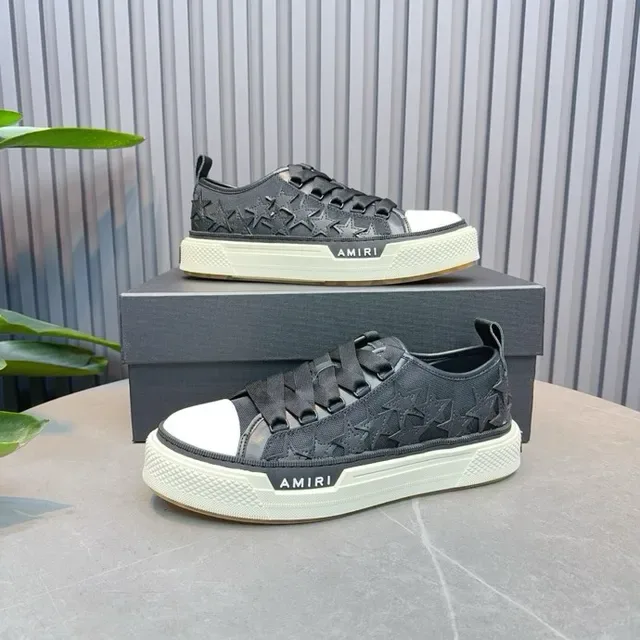 Amiri MA Court Star-Embossed Negro y Off-White Zapatillas de estilo de vida 3