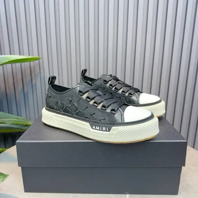 Amiri MA Court Star-Embossed Negro y Off-White Zapatillas de estilo de vida 6