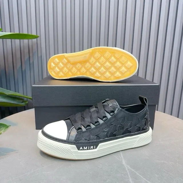 Amiri MA Court Star-Embossed Negro y Off-White Zapatillas de estilo de vida 9