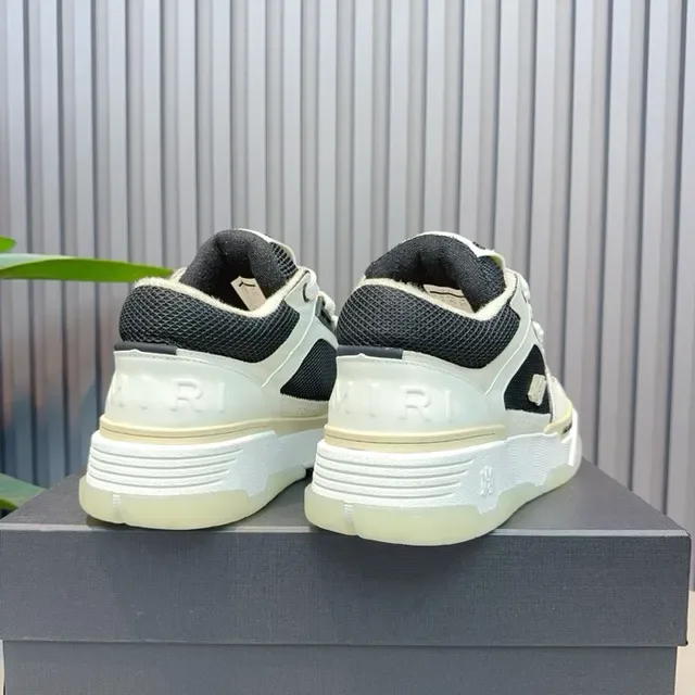 Amiri MA Court sneakers lifestyle blanc et noir 7