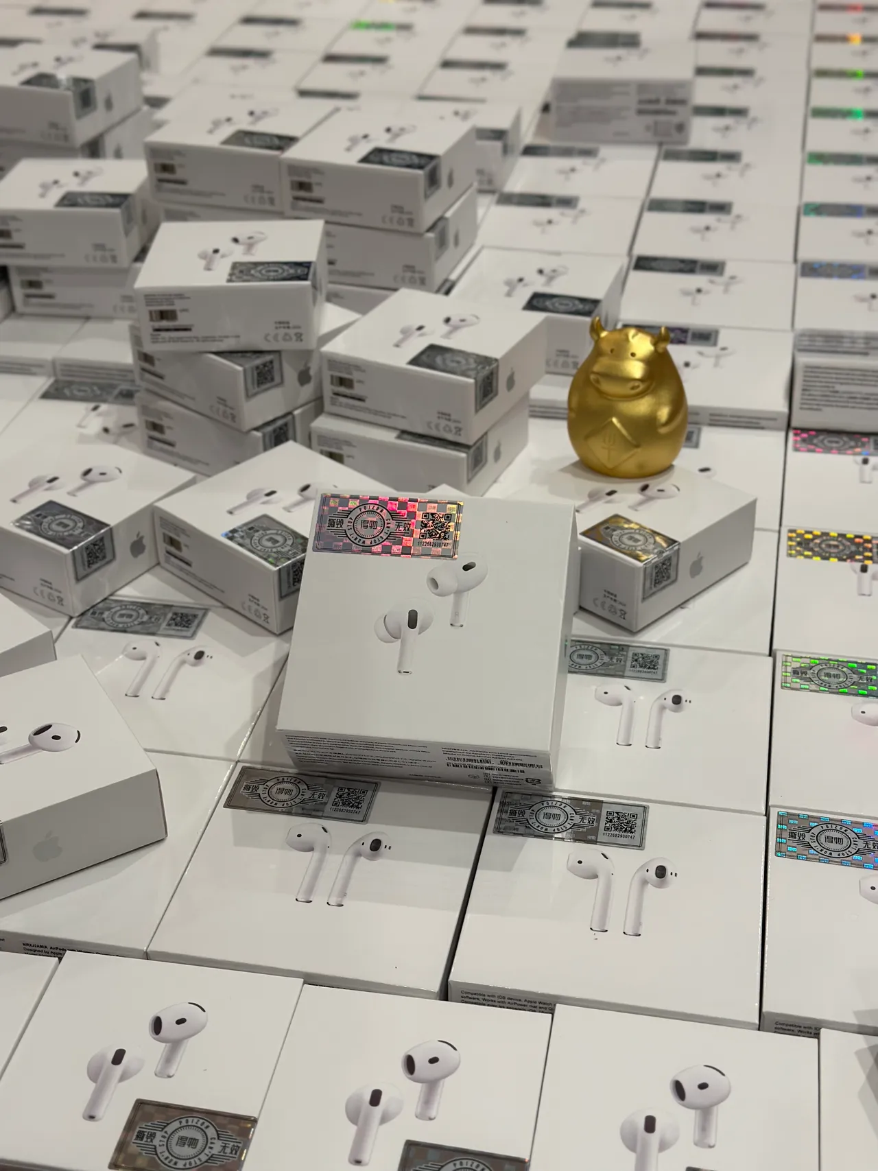 Apple AirPods সাদা কালো স্টেমহীন ডিজাইন উজ্জ্বল ফিনিশ TWS ইয়ারবাডস 14