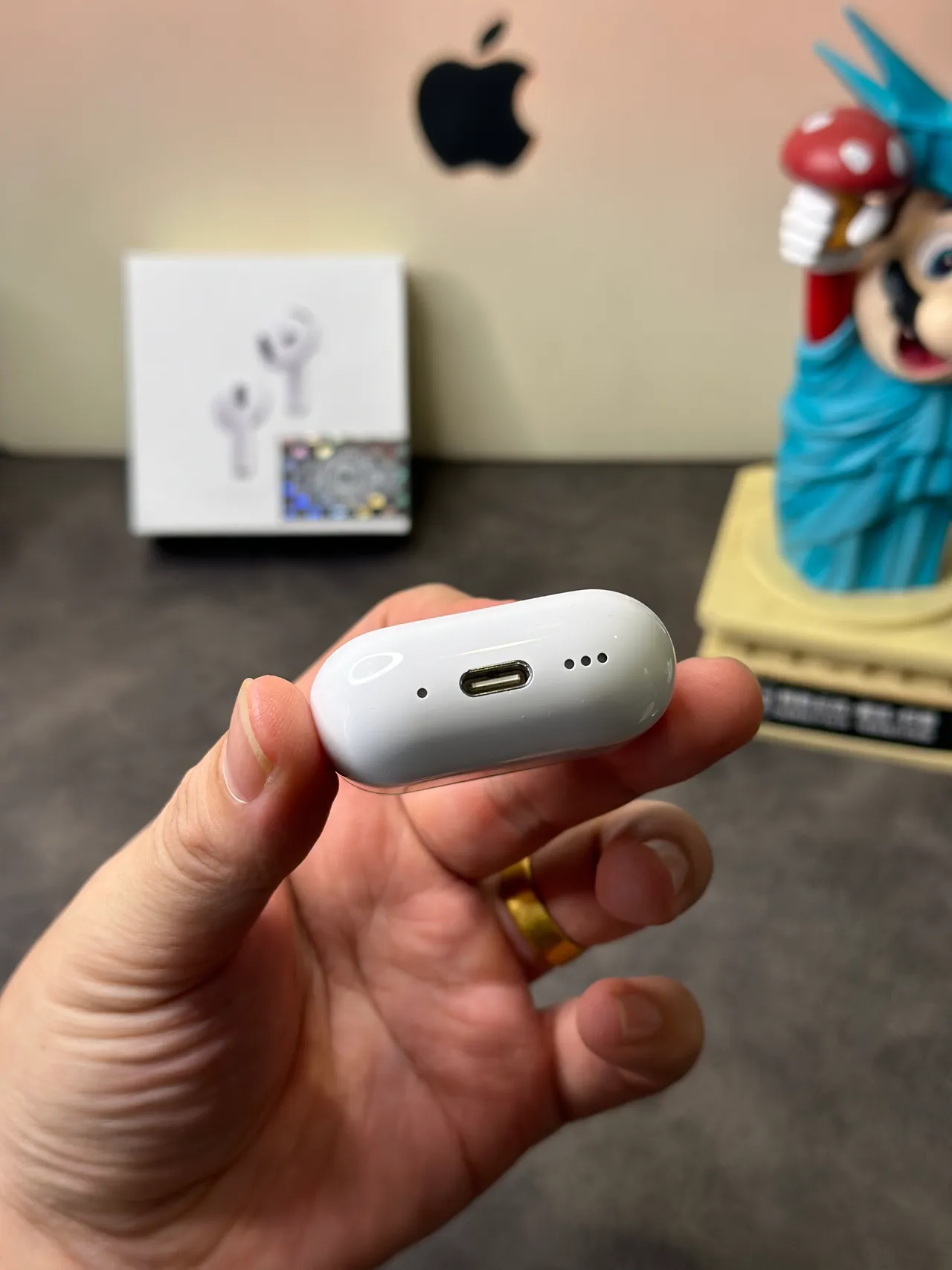 Apple AirPods White Stem-Style Matte Finish TWS Earbuds 7