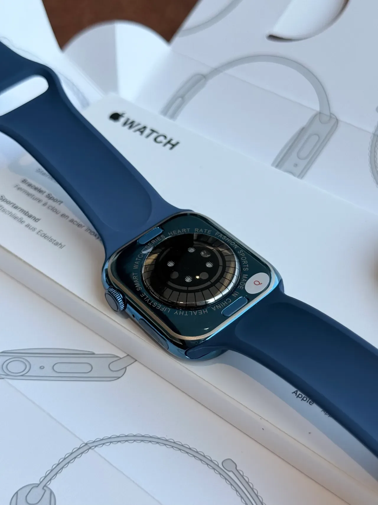 Apple Blue Black Square Case Flat Display Sports Watch 4