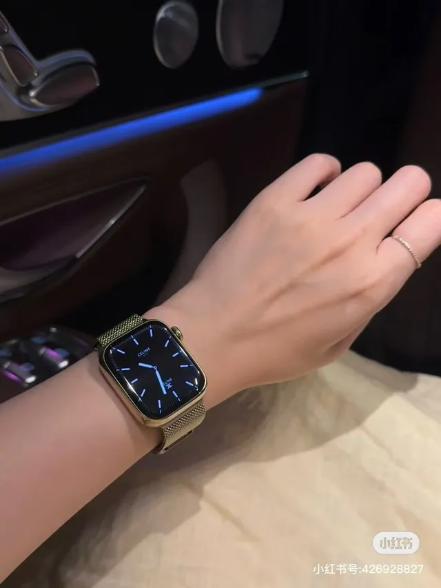 Apple ধূসর গোলাপী আয়তাকার অ্যালুমিনিয়াম কেস স্পোর্ট সিলিকন ব্যান্ডস স্পোর্টস ওয়াচ 18