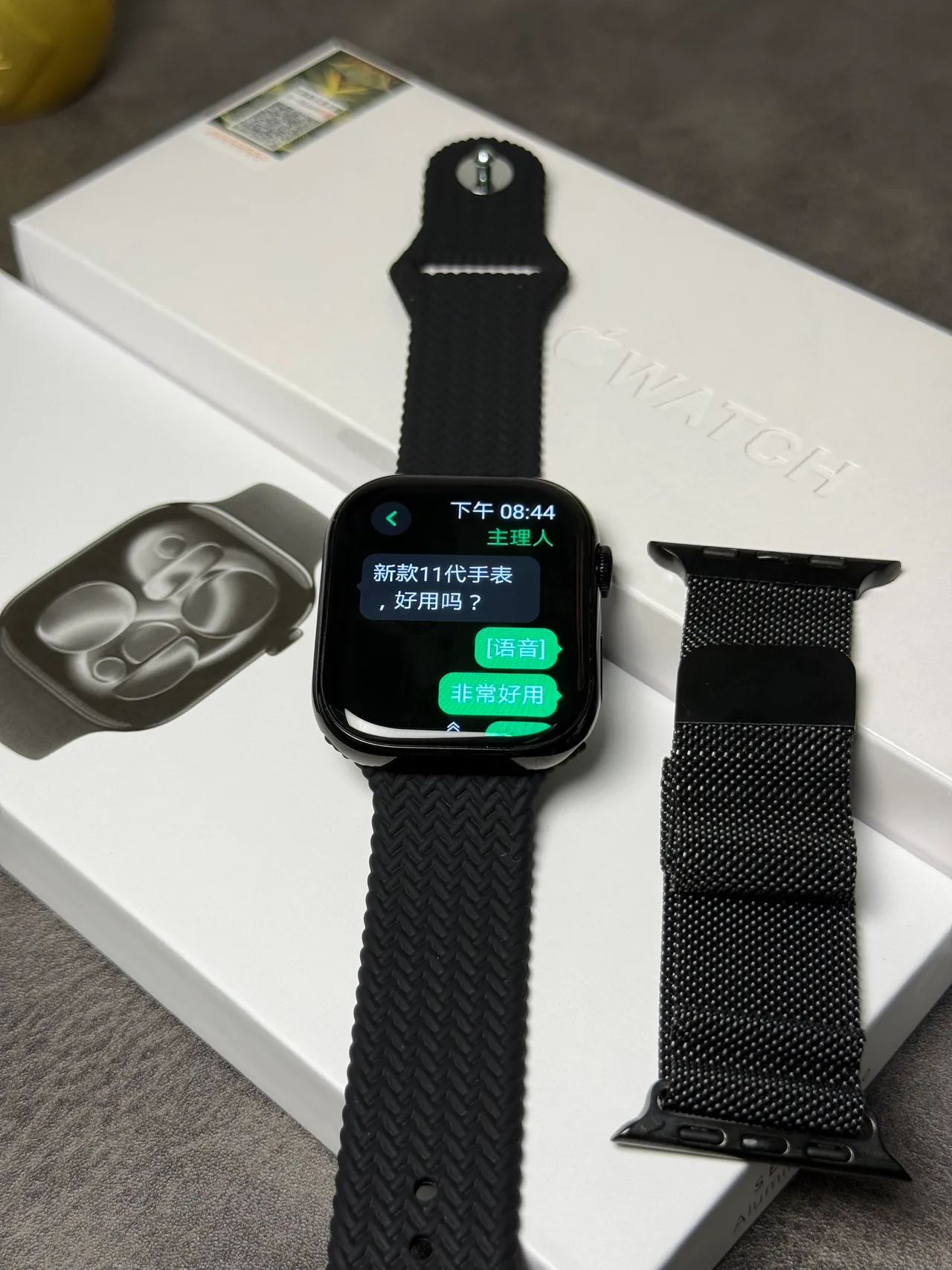 Apple Series 7 黑色平边铝合金表壳数字表冠控制运动手表 4