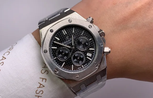 Audemars Piguet Royal Oak Offshore Chronograph সাদা ট্যাপিসেরি ডায়াল মেকানিক্যাল ওয়াচ 2