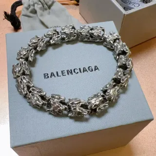 Balenciaga Cabeza de Animal Plata Enlaces Esculpidos Acabado Oxidado Pulsera