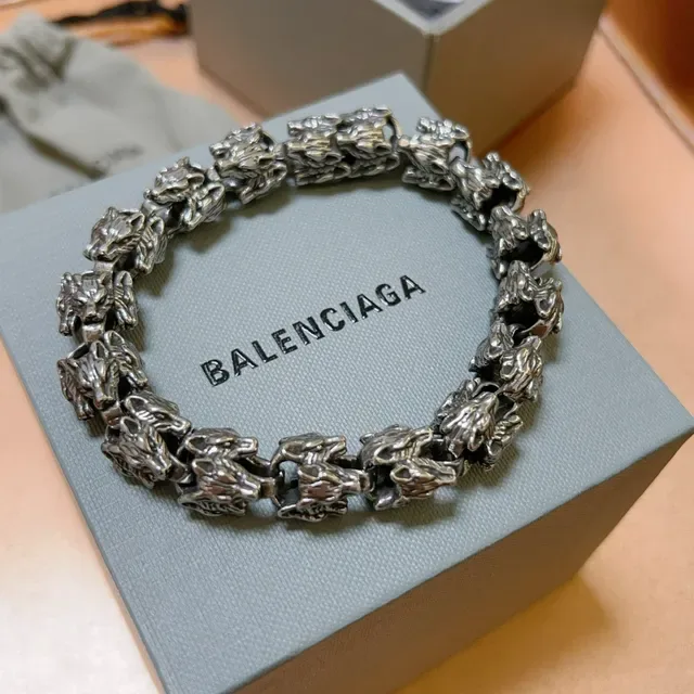 Balenciaga Animal Head Link Silver Sculpted Links Oxidized Finish Bracelet 4