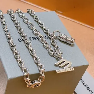 Balenciaga B Chain Collar Plata Logo Pendant