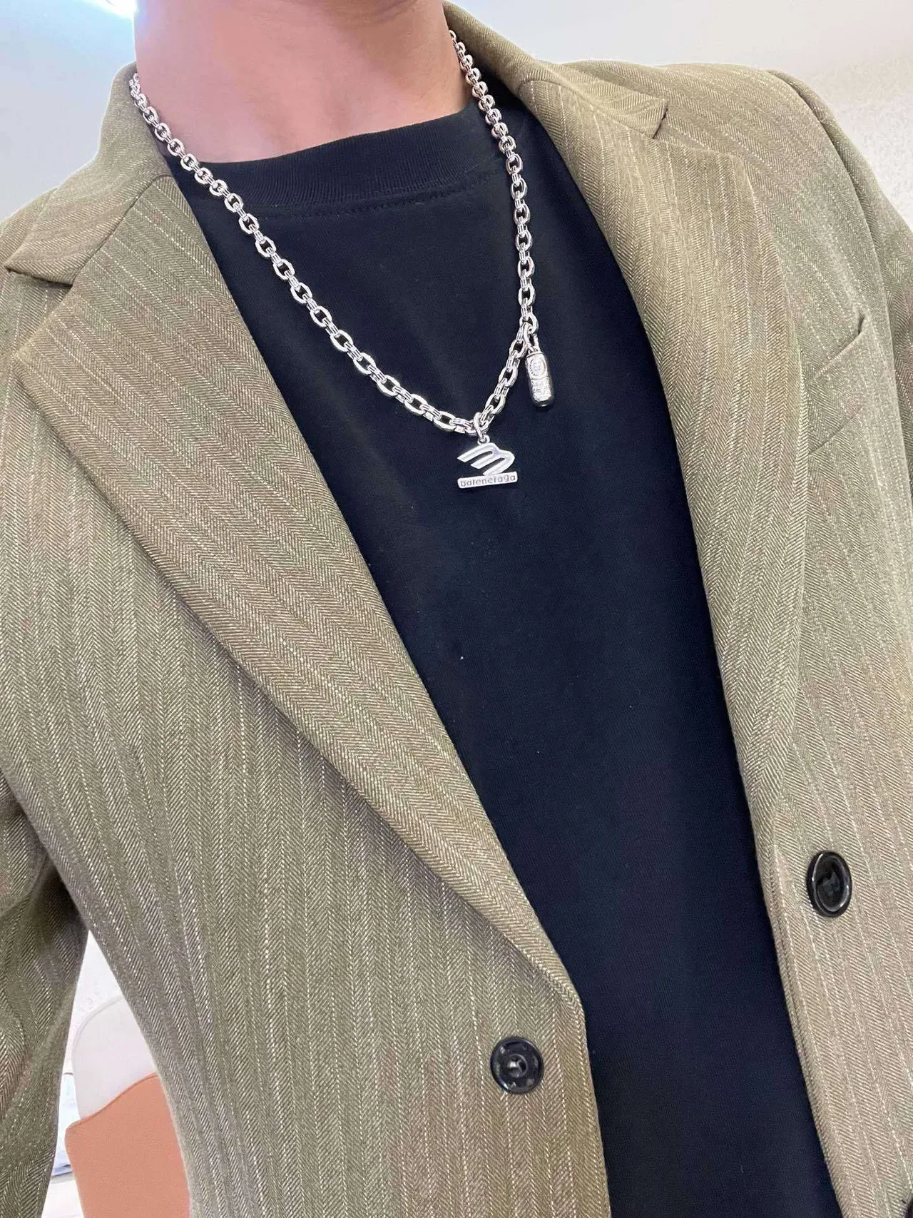 Balenciaga B Chain 银色 Logo Pendant 项链 2