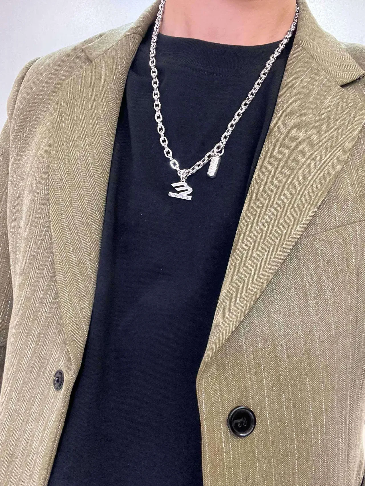 Balenciaga B Chain 银色 Logo Pendant 项链 5