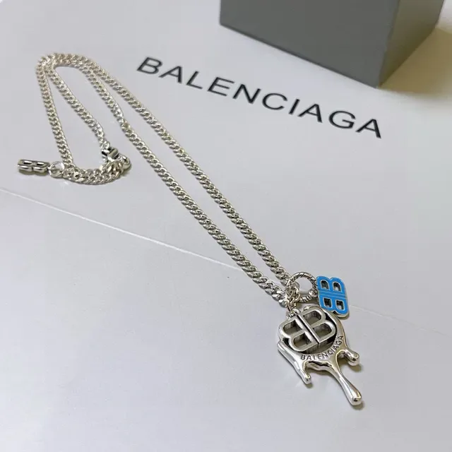 Balenciaga BB Drip Collier Chaîne Curb Argent Bleu 9