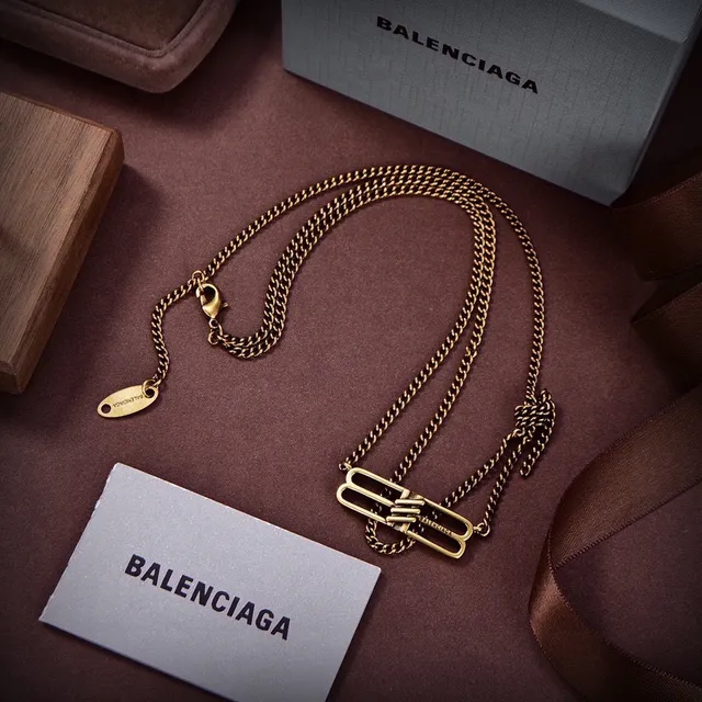 Balenciaga BB Gold Fechadura interlocking Corrente curb Construção Colar 2