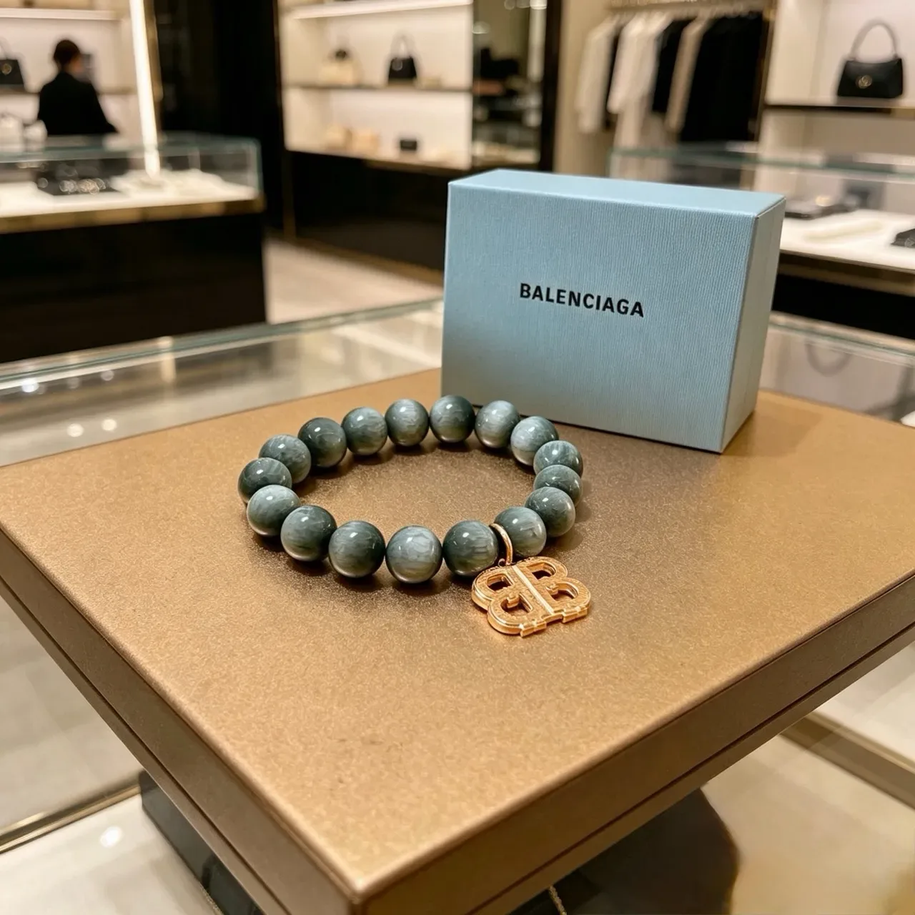 Balenciaga BB Pulsera de Piedras Marbled Verde y Oro con Cuentas 4