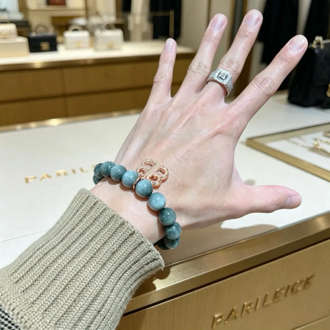 Balenciaga BB Pulsera de Piedras Marbled Verde y Oro con Cuentas 7