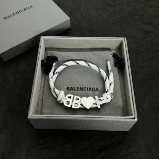 Balenciaga BB Heart Rope Pulseira Branca Prateada com Logo de Construção Charm