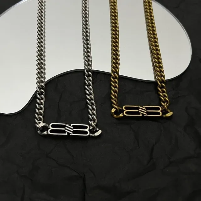 Balenciaga BB Logo 扭曲链 古银项链 3
