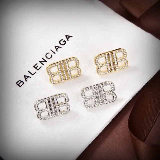 Colar Balenciaga BB Pendant Dourado e Prateado 9