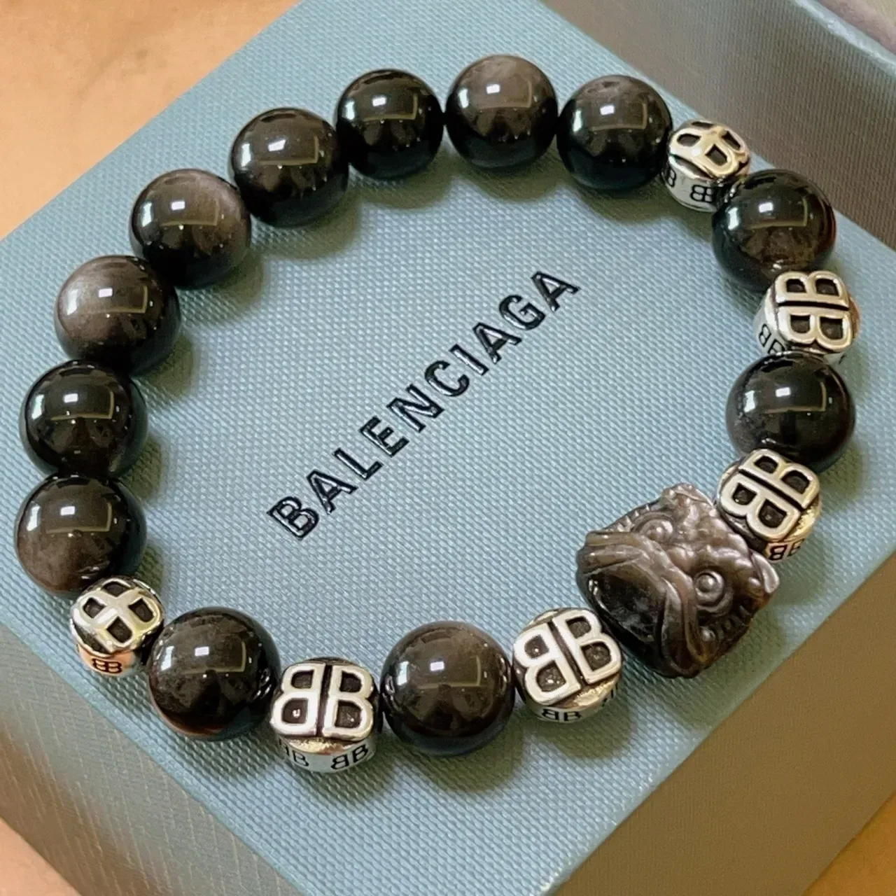 Balenciaga Pulsera Negra Plata con Cuentas Monogramada 6