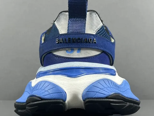 Balenciaga 蓝白 Oversized 雕塑中底 分层网面合成鞋面 厚底运动鞋 6