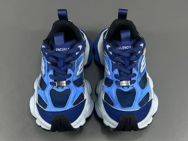 Balenciaga 蓝白 Oversized 雕塑中底 分层网面合成鞋面 厚底运动鞋 16