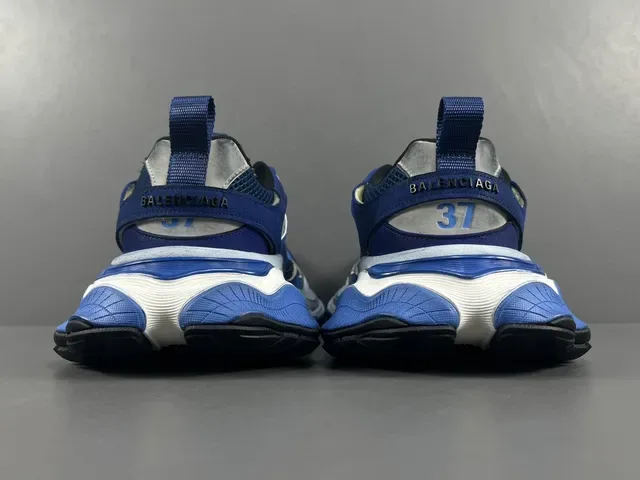 Balenciaga 蓝白 Oversized 雕塑中底 分层网面合成鞋面 厚底运动鞋 17