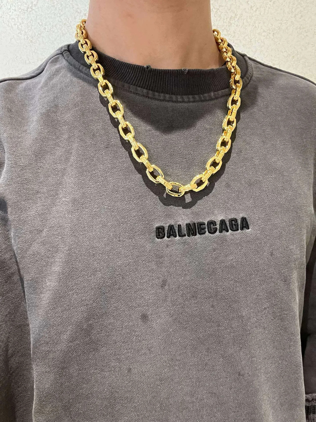 Balenciaga চাঙ্কি ওভাল-লিংক চেইন গোল্ড টেক্সচার্ড বার কানেক্টর নেকলেস 9