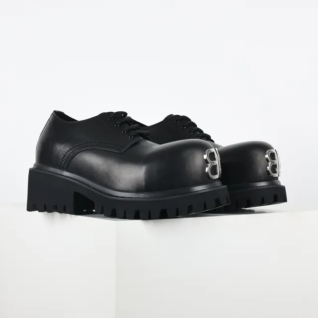 Balenciaga Defender Sapatos Oxford de couro preto 3