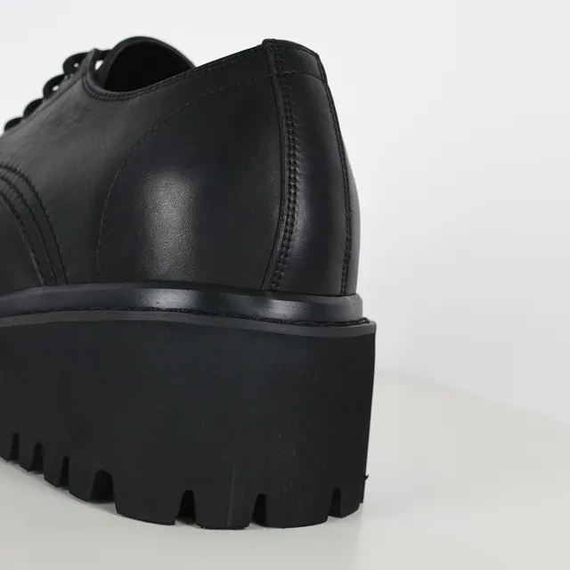 Balenciaga Defender Sapatos Oxford de couro preto 4