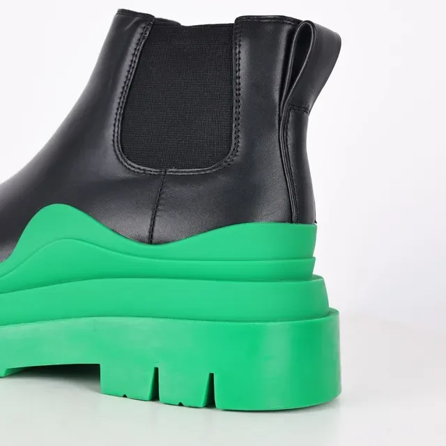 Balenciaga Le Cagole Bottes Chelsea Noir et Vert 4