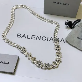 Colar Balenciaga Logo Chain Prata Corrente Curb Grossa Integrada Letra