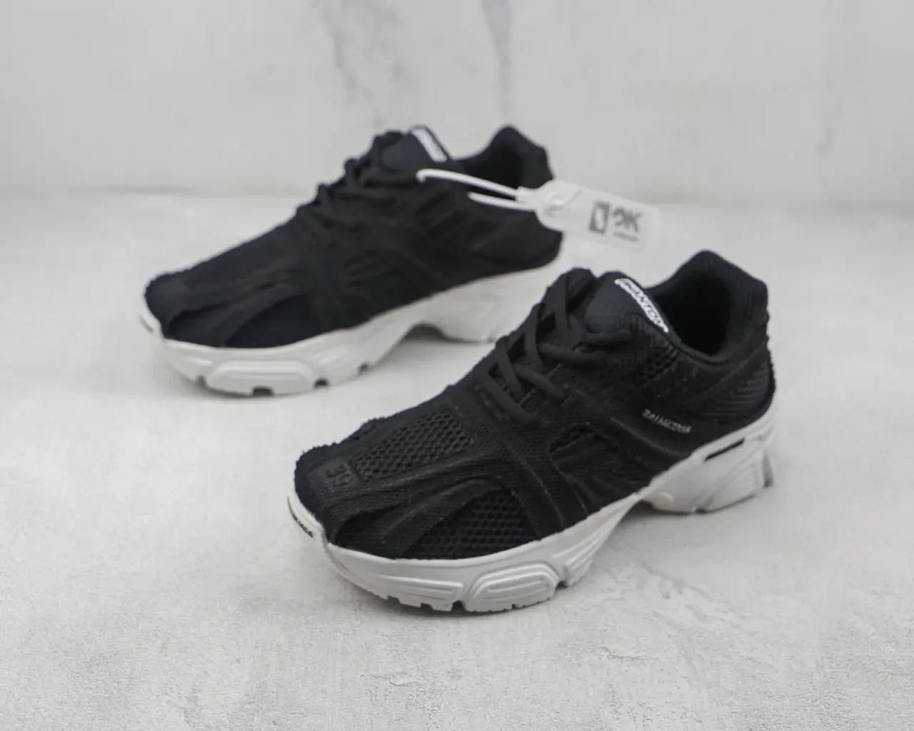 Balenciaga Phantom Chaussures Chunky Noires en Maille 4