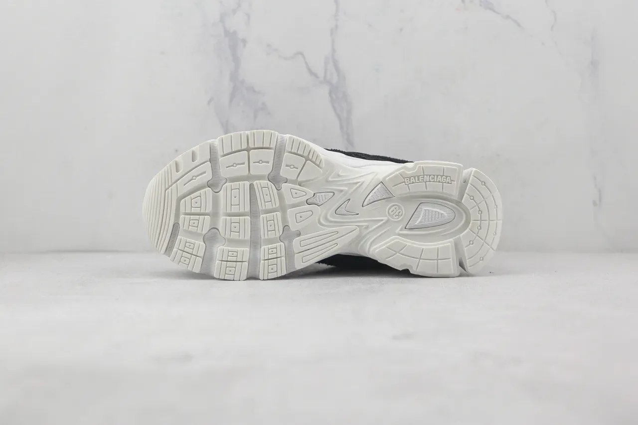 Balenciaga Phantom Chaussures Chunky Noires en Maille 8