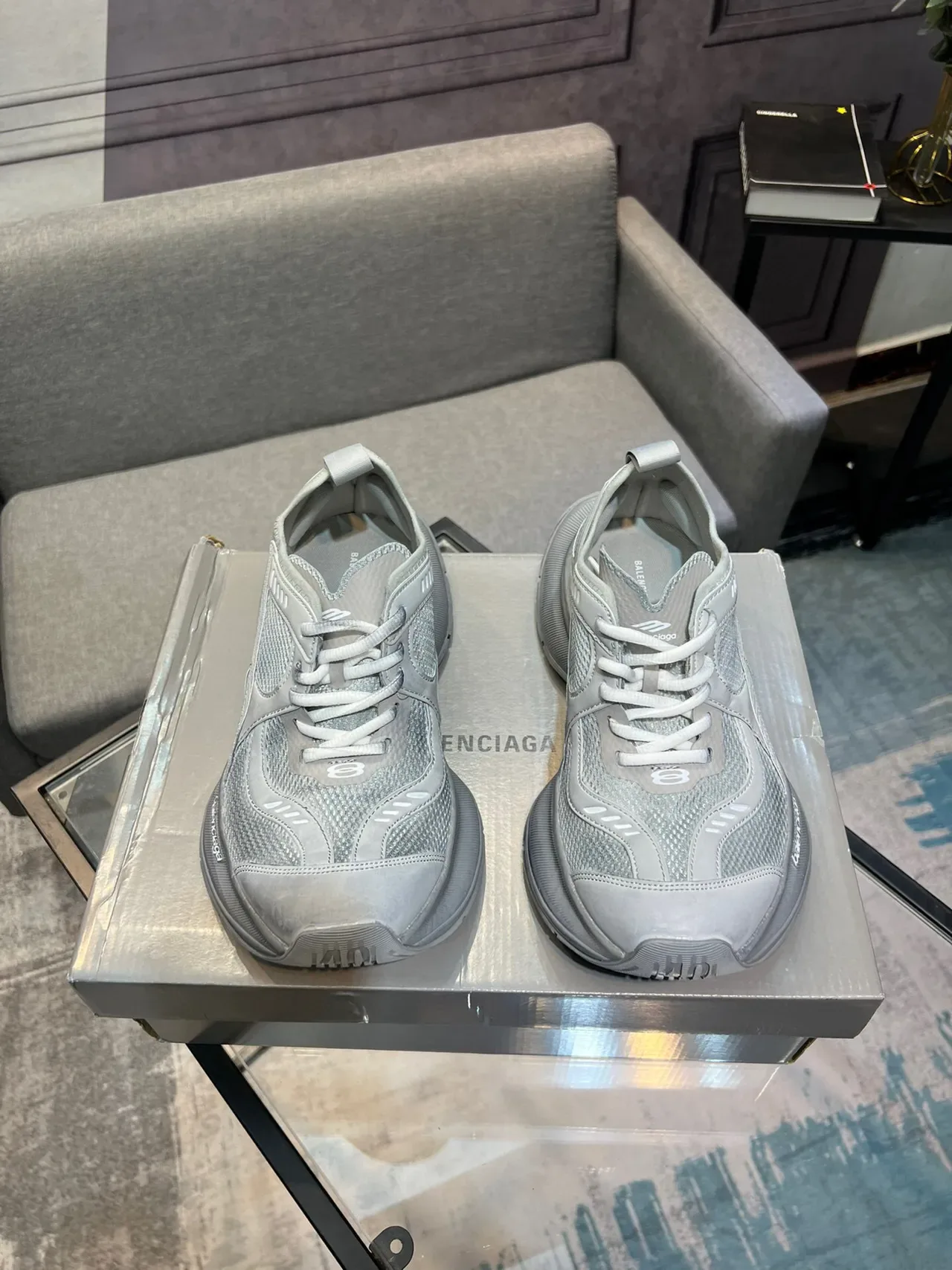 巴伦西亚加 Runner 浅灰色厚底运动鞋 2
