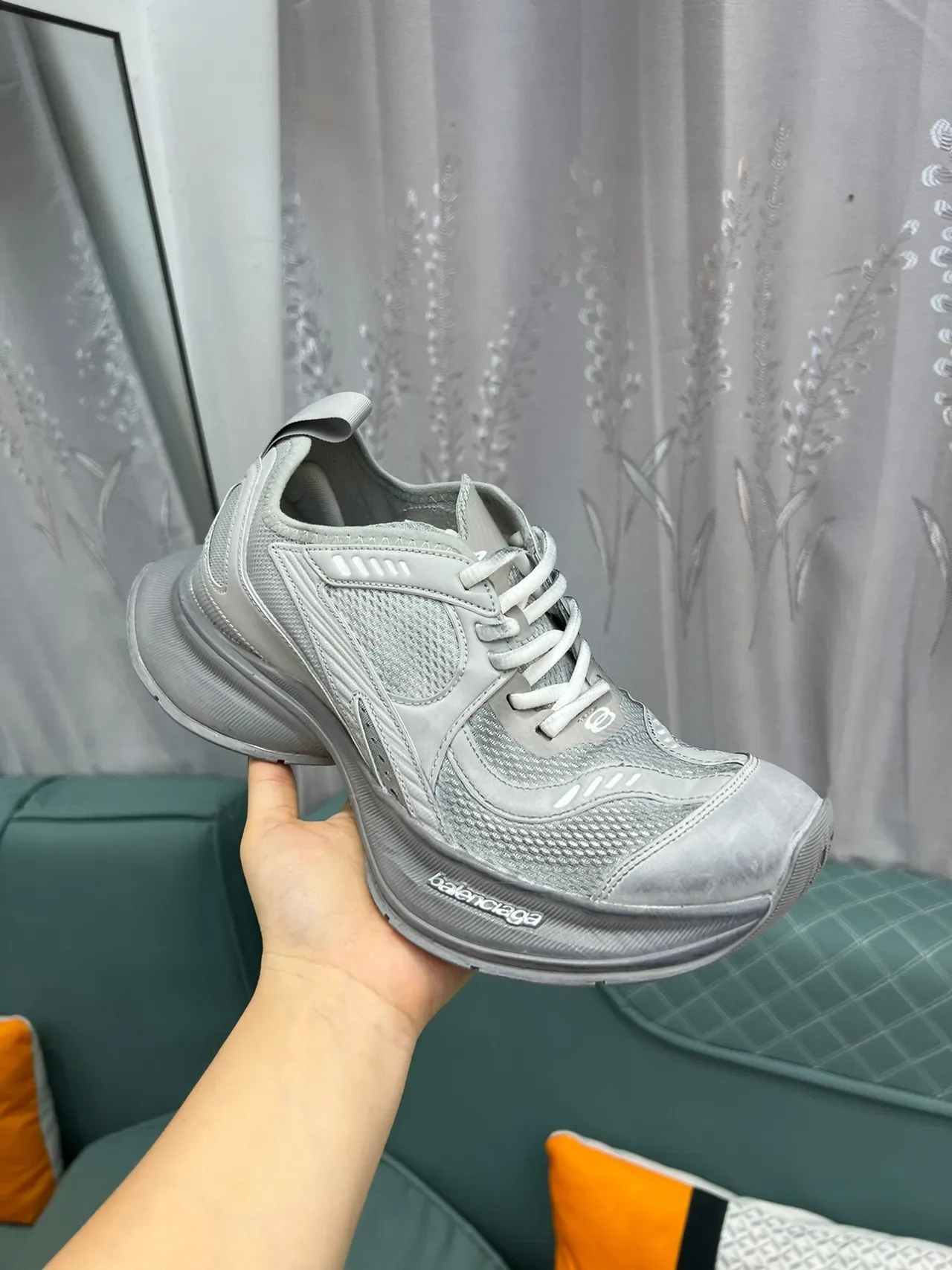 巴伦西亚加 Runner 浅灰色厚底运动鞋 5