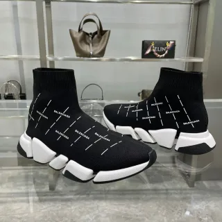 Balenciaga Speed Trainer काला और सफेद बिना लेस लाइफस्टाइल स्नीकर