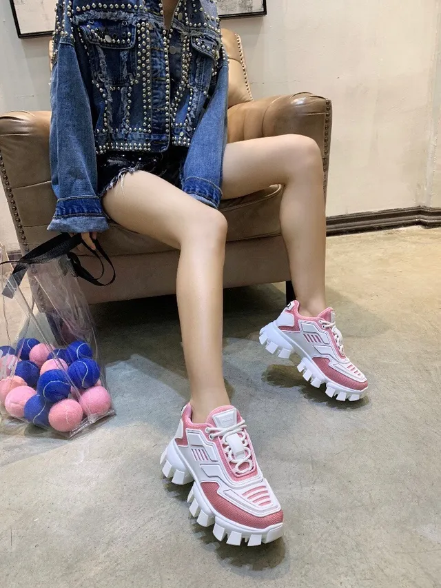 Balenciaga Track Trainer गुलाबी और सफेद चंकी स्नीकर 2