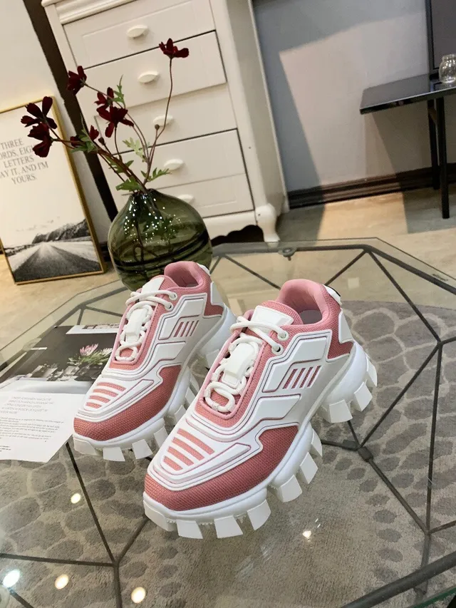 Balenciaga Track Trainer गुलाबी और सफेद चंकी स्नीकर 3