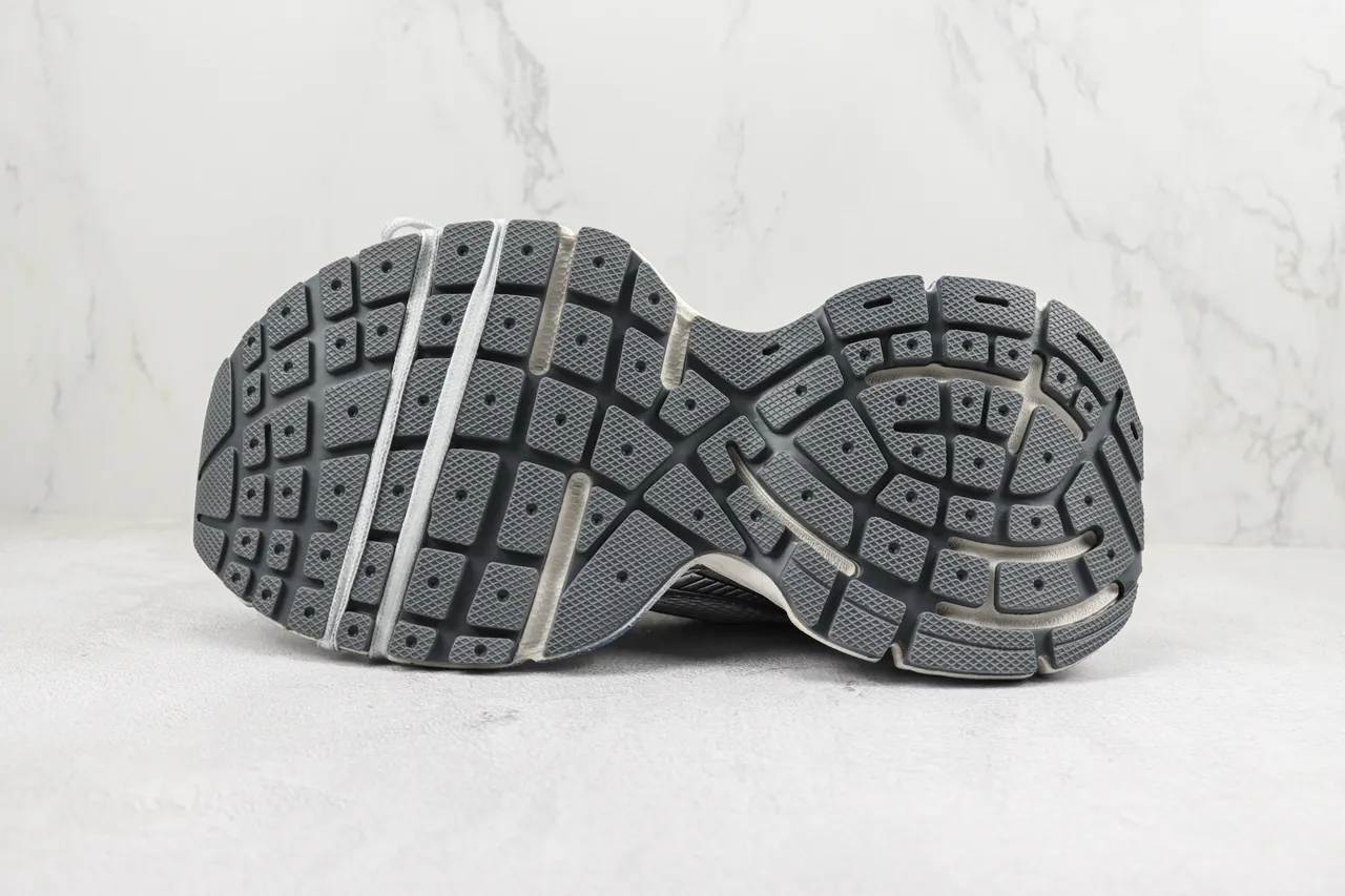 Balenciaga Track Trainer Tênis Prata Preto Chunky 8