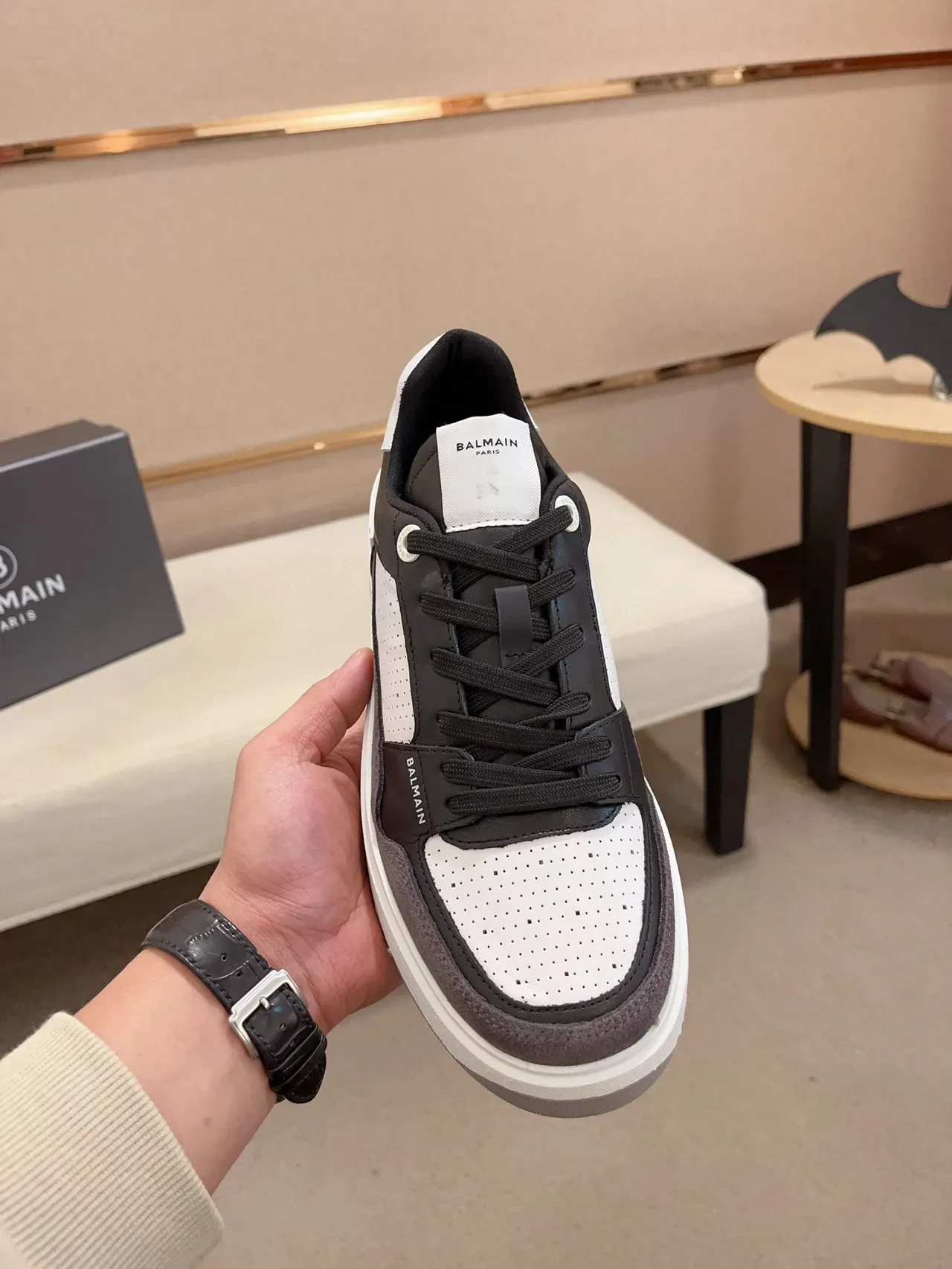 Balmain B-Court काला सफेद धूसर लाइफस्टाइल स्नीकर 2