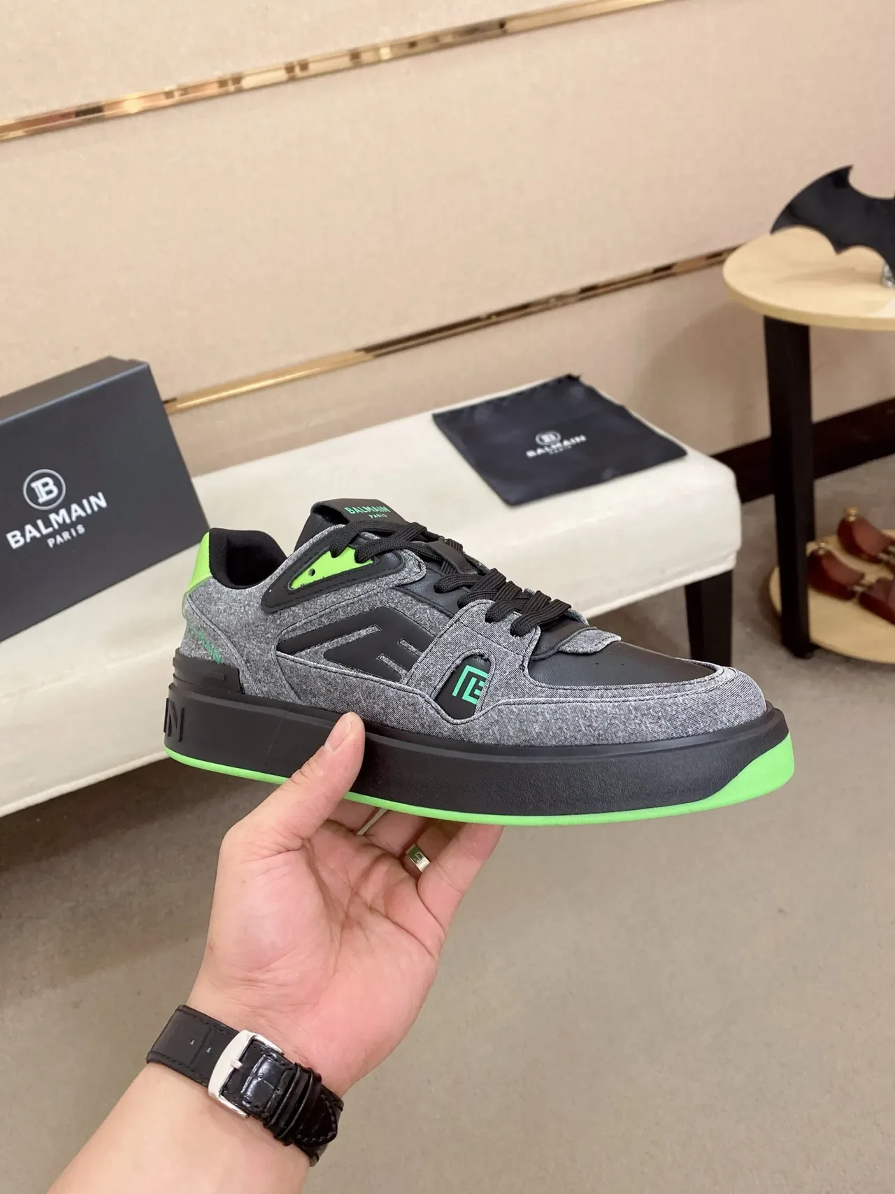 Balmain B-Court Gray Black Neon Green लाइफस्टाइल स्नीकर्स 4
