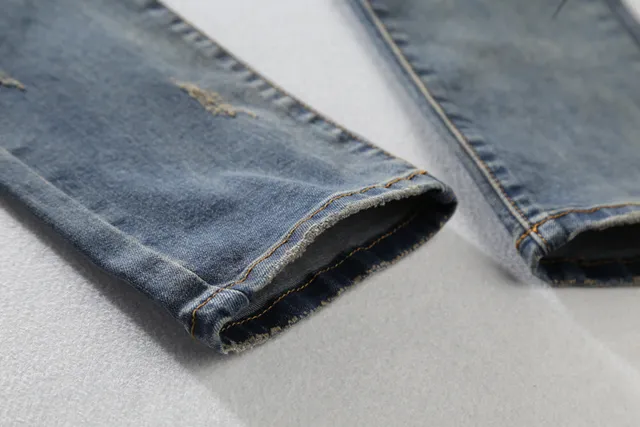 Balmain डिस्ट्रेस्ड बाइकर-स्टाइल नीली जींस 12