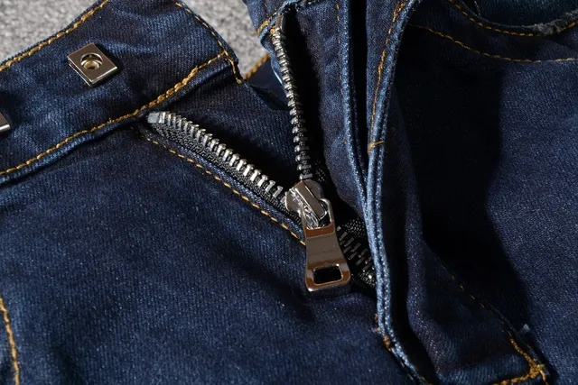 Balmain 摩托风格油漆喷溅破损修身牛仔裤 13